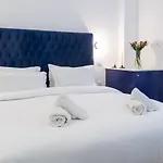 White Tower Luxury Suite